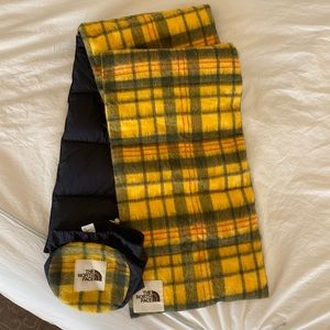 North Face insulated plaid scarf